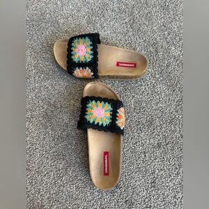 UNIONBAY Women’s Slip on Crochet Sandals Size 6.5–used